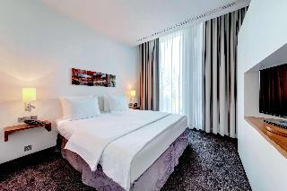 Hilton Garden Inn Stuttgart NeckarPark fotoÄŸrafÄ±