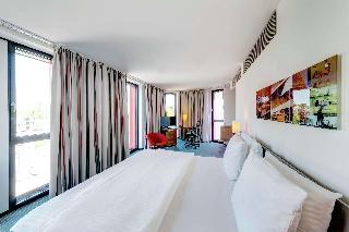 Hilton Garden Inn Stuttgart NeckarPark fotoÄŸrafÄ±