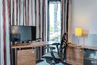 Hilton Garden Inn Stuttgart NeckarPark fotoÄŸrafÄ±