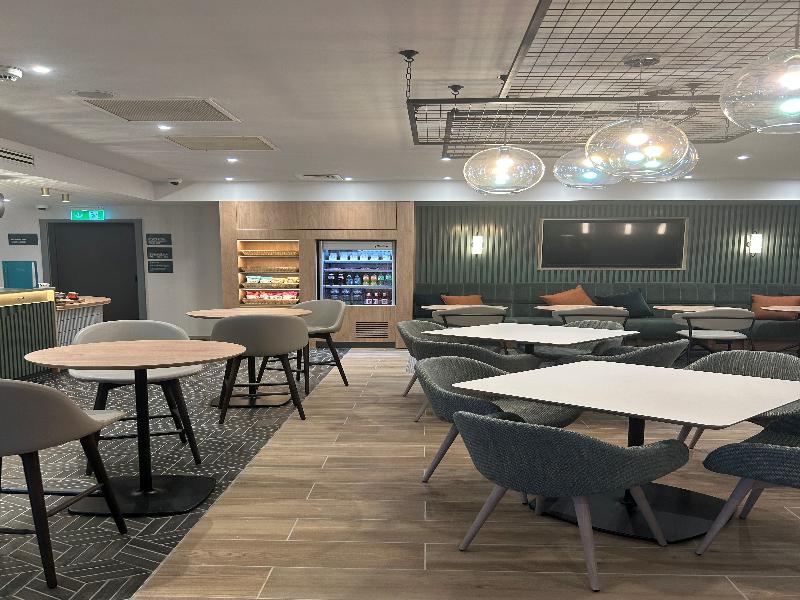 Holiday Inn London Luton North - Bar