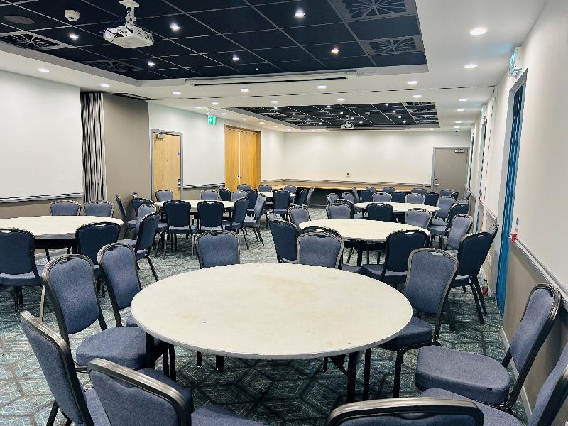 Holiday Inn London Luton North - Toplantı