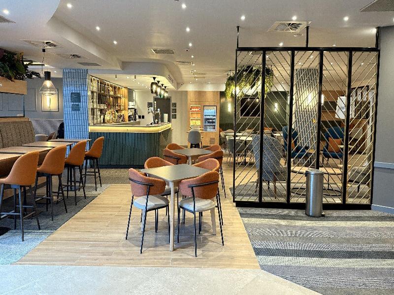 Holiday Inn London Luton North - Genel