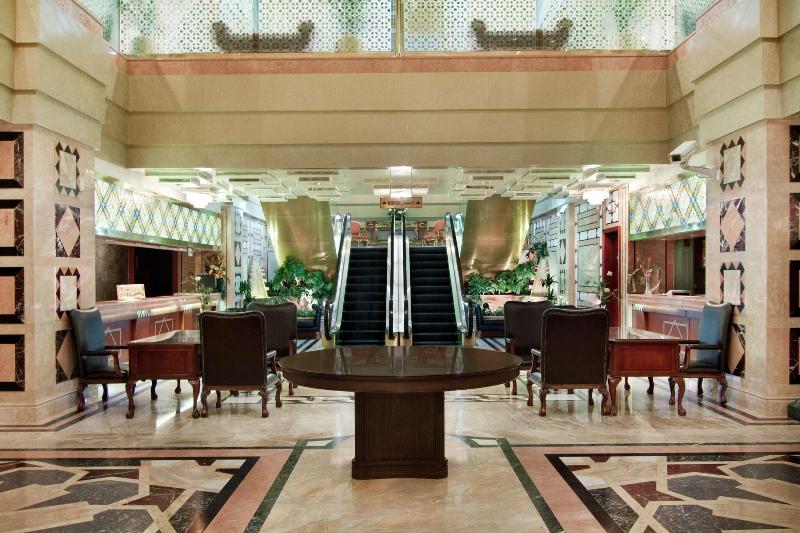 Madinah Hilton - Lobi