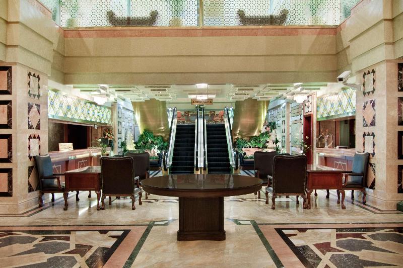 Madinah Hilton - Lobi
