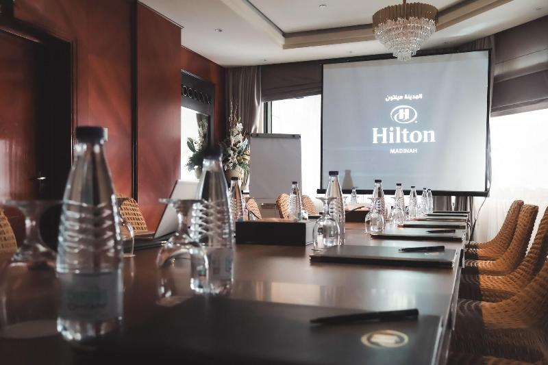 Madinah Hilton - Toplantı