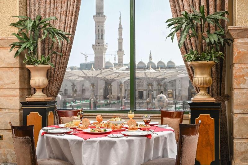 Madinah Hilton - Restoran
