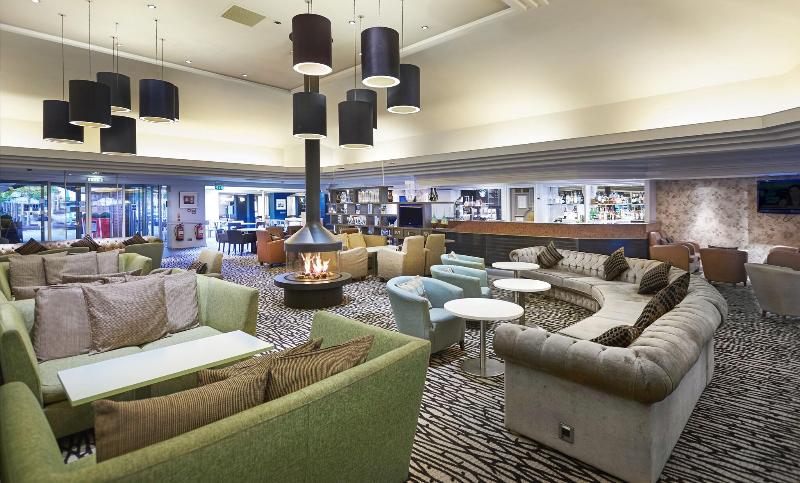 Doubletree by Hilton Newbury North - Lobi