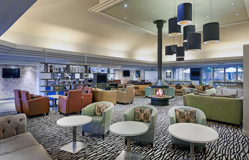 Doubletree by Hilton Newbury North - Lobi