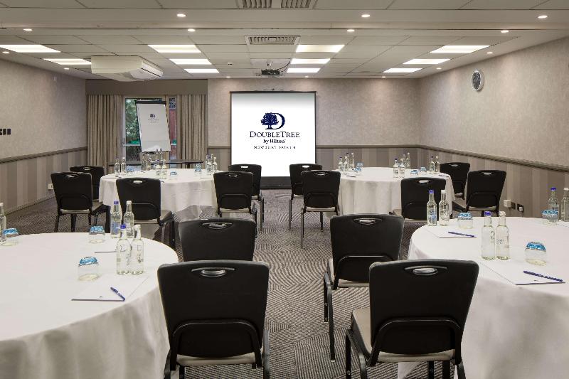 Doubletree by Hilton Newbury North - Genel