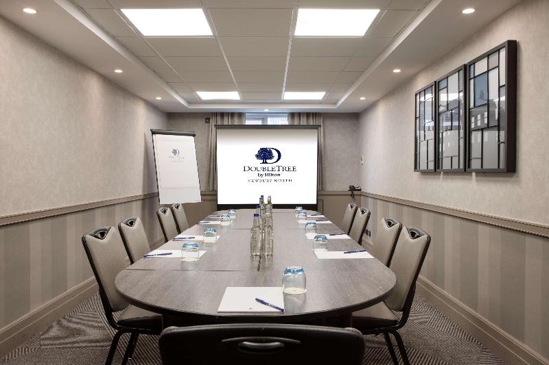 Doubletree by Hilton Newbury North - Genel