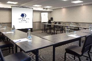 Doubletree by Hilton Newbury North fotoÄŸrafÄ±