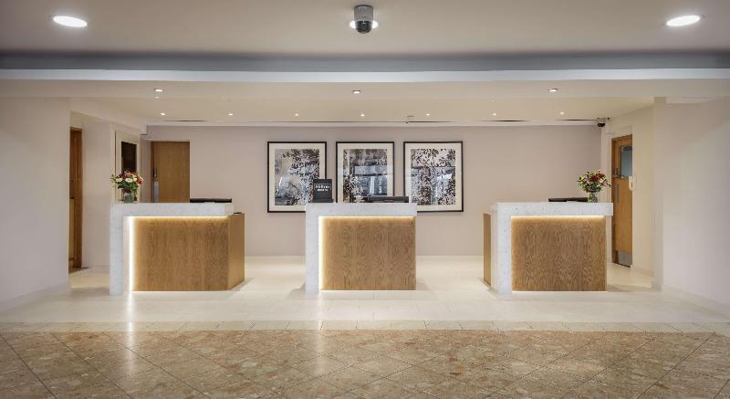 Hilton London Watford - Lobi
