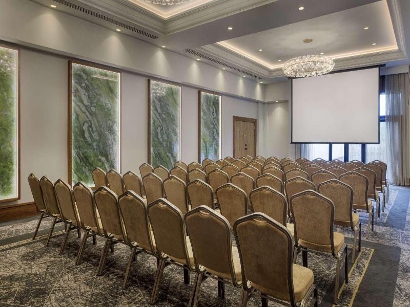 Hilton Templepatrick Hotel & Country Club - Genel