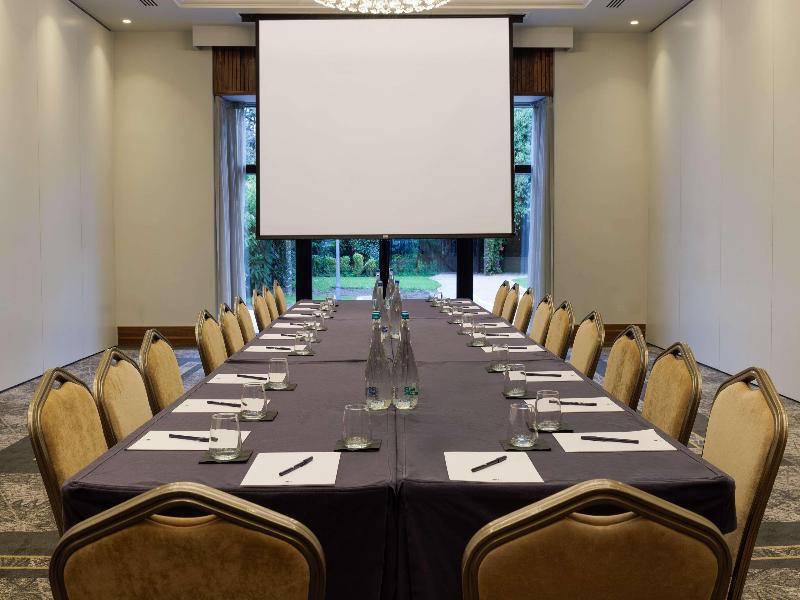 Hilton Templepatrick Hotel & Country Club - Genel