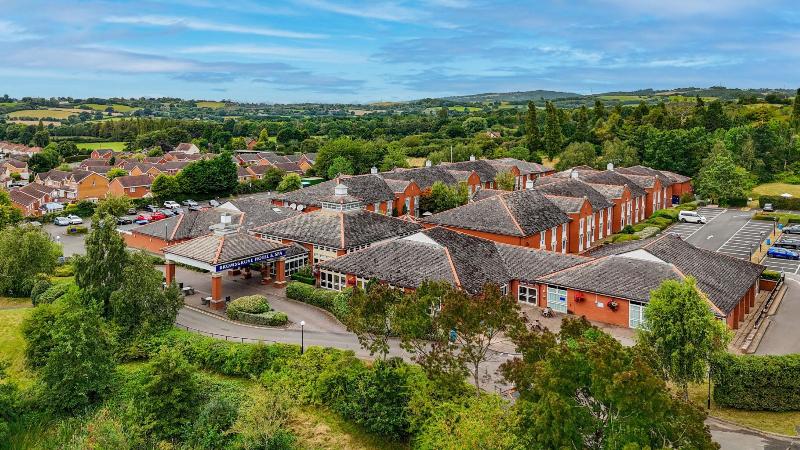 Bromsgrove Hotel - Genel
