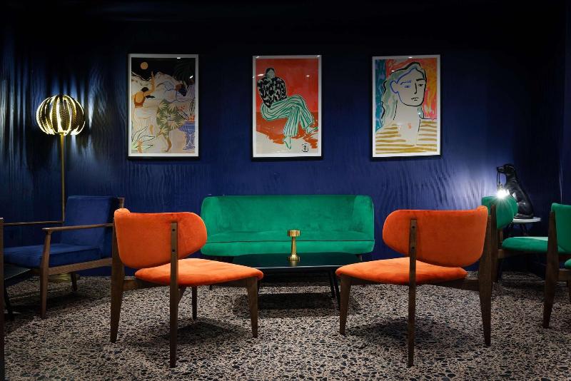 Hilton Cobham - Bar