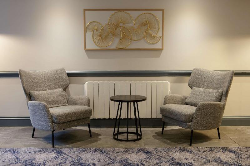 Hilton Cobham - Lobi