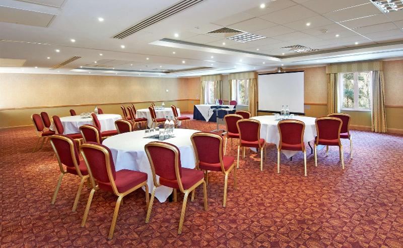 Hilton Cobham - Toplantı