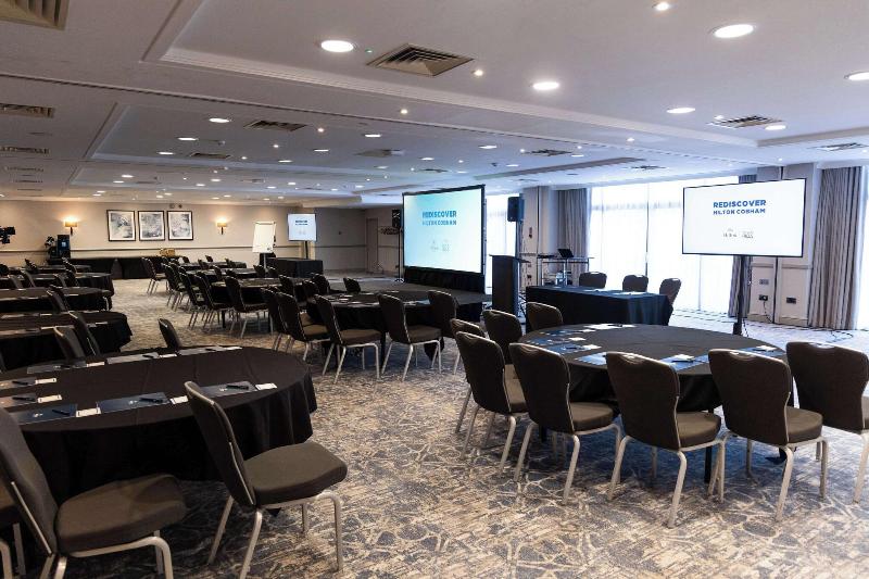 Hilton Cobham - Toplantı