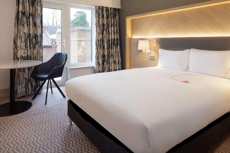 Hilton Cobham - Oda