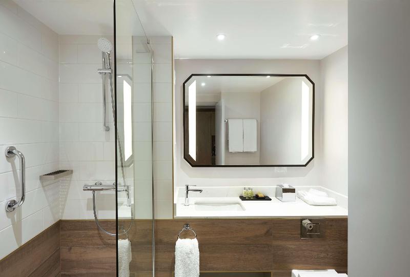 Hilton Cobham - Teras