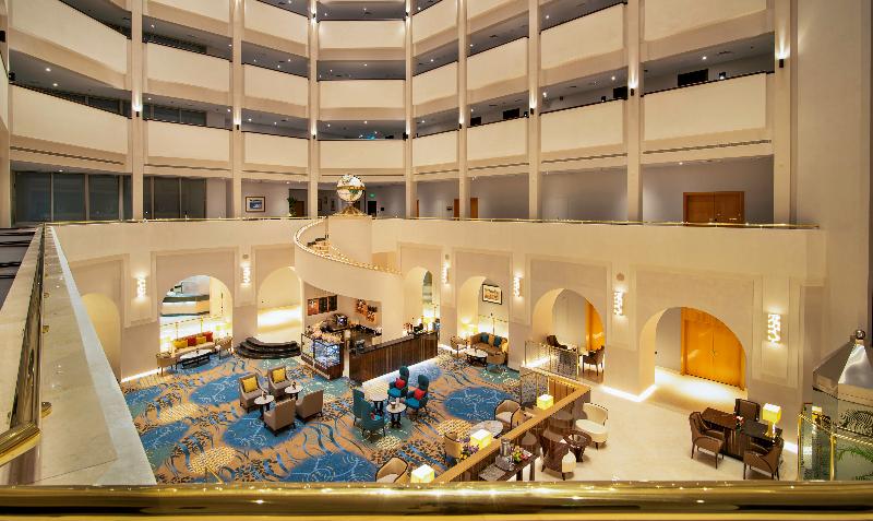 Radisson Blu Hotel & Resort, Al Ain - Lobi