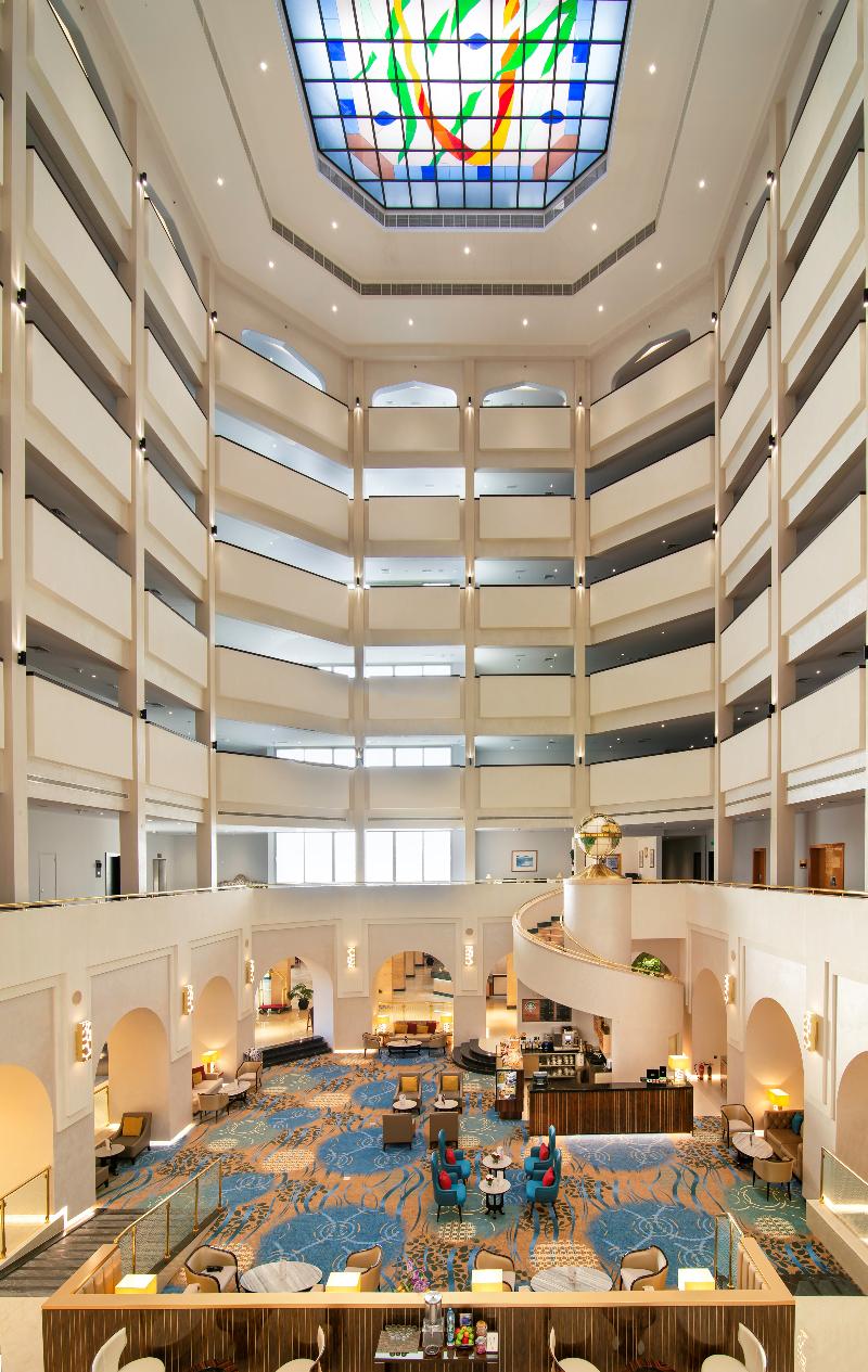 Radisson Blu Hotel & Resort, Al Ain - Lobi