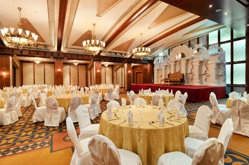 Radisson Blu Hotel & Resort, Al Ain - Toplantı