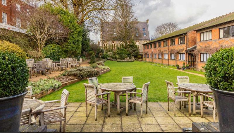 Winchester Royal Hotel - Genel