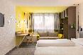 Vienna House Easy by Wyndham Neckarsulm oda fotoğrafı