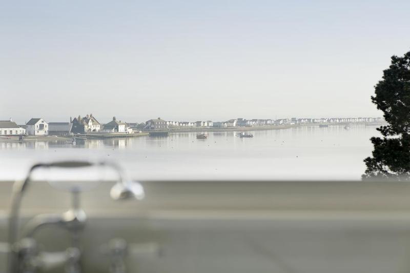 The Christchurch Harbour - Genel