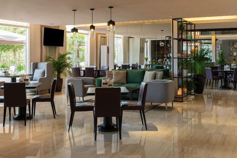 Dubai Marriott Harbour Hotel & Suites - Restoran