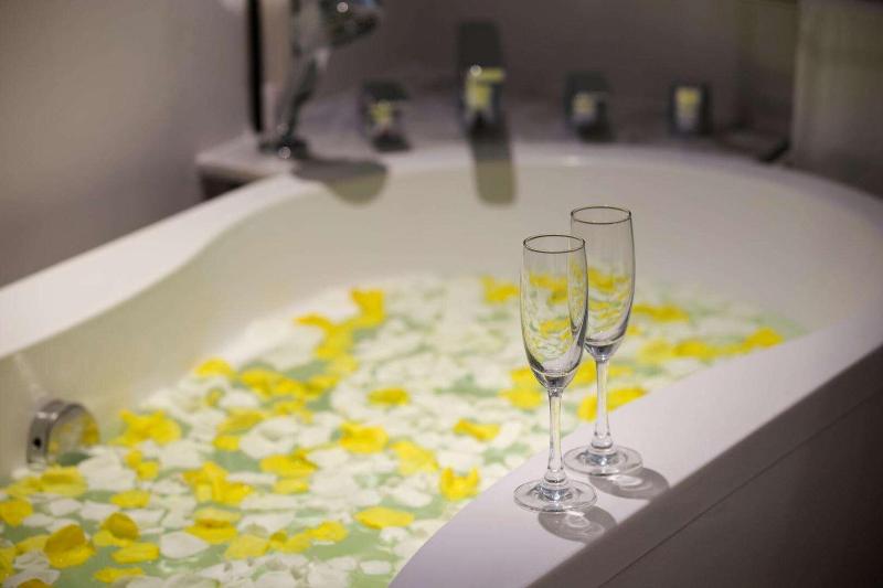Chanalai Romantica Resort - Oda