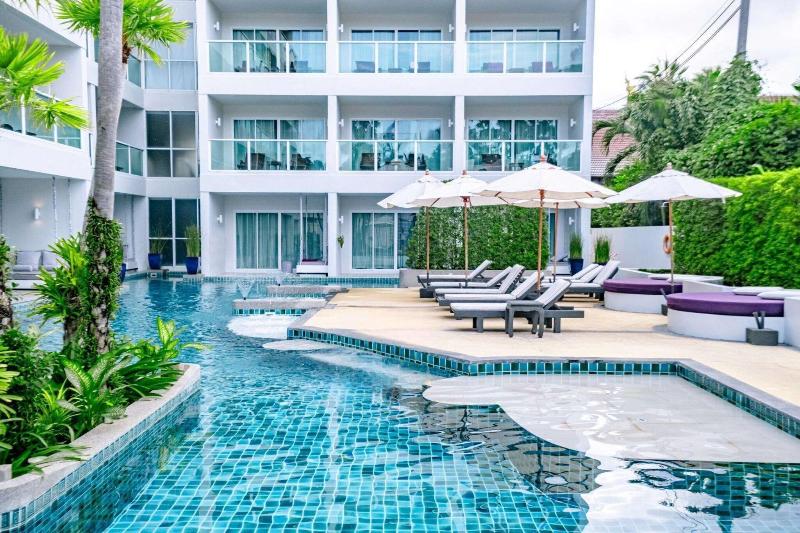 Chanalai Romantica Resort - Havuz