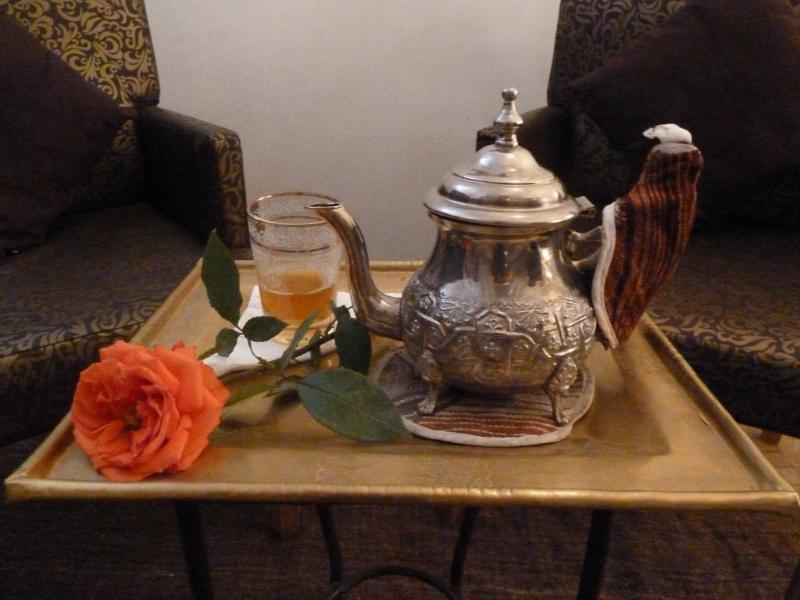 Riad Carina - Genel