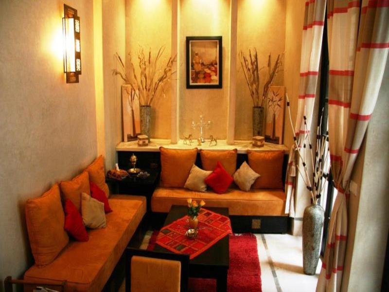 Riad Diana - Lobi