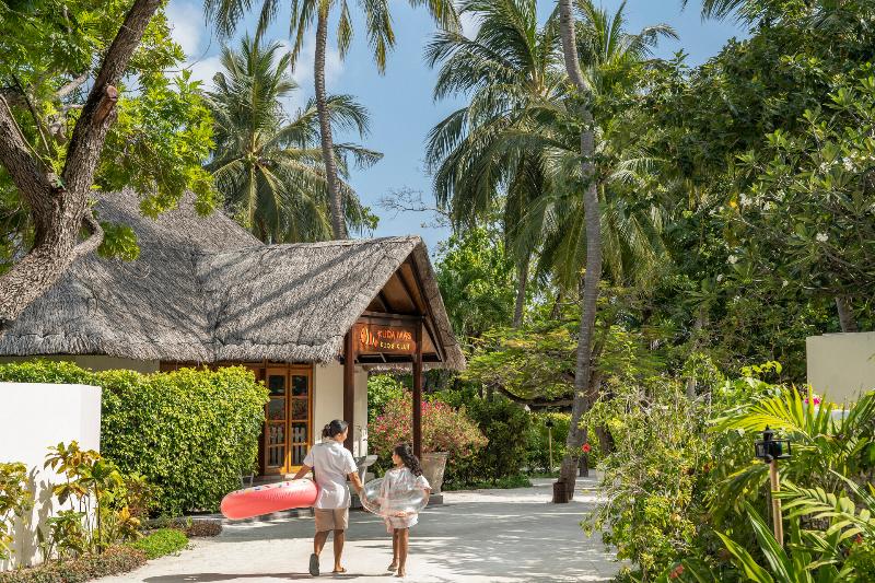 Four Seasons Resort Maldives at Kuda Huraa - Aktivite