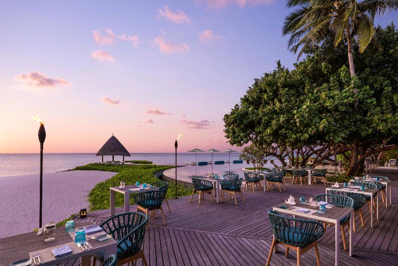 Four Seasons Resort Maldives at Kuda Huraa - Restoran