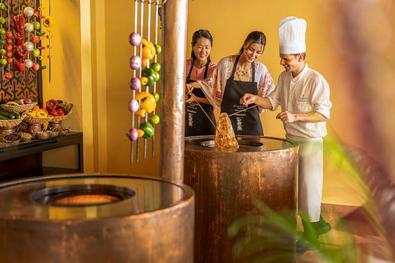 Four Seasons Resort Maldives at Kuda Huraa - Restoran