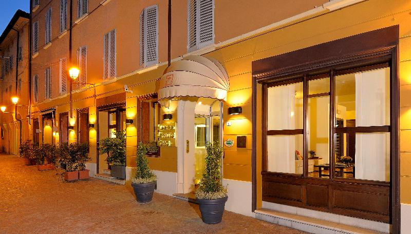 Phi Hotel Bologna - Genel