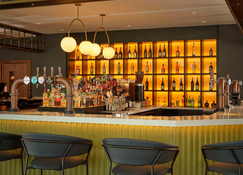 DoubleTree by Hilton Sheffield City - Bar