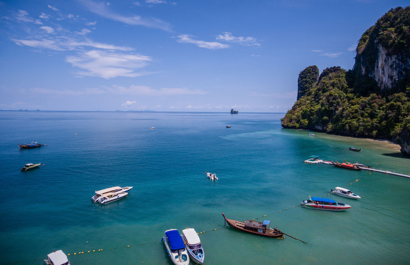 Holiday Ao Nang Beach Resort, Krabi - Plaj