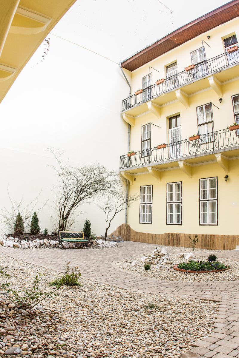 Central Hotel 21 - Genel