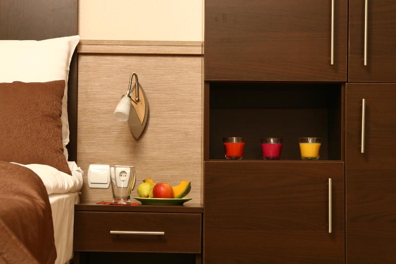 Central Hotel 21 - Oda