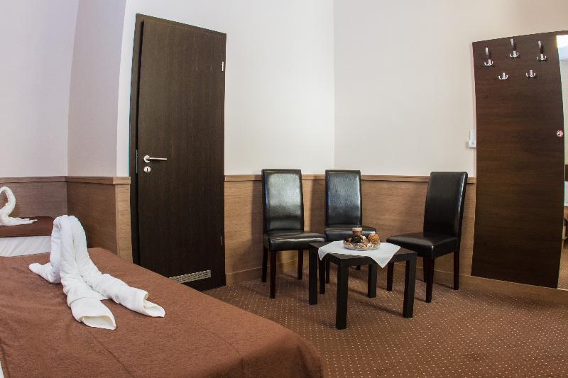 Central Hotel 21 - Oda