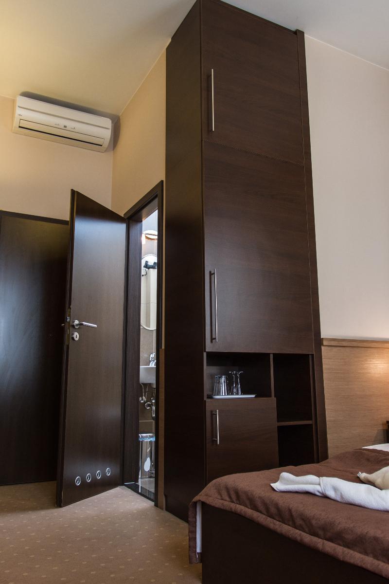Central Hotel 21 - Oda