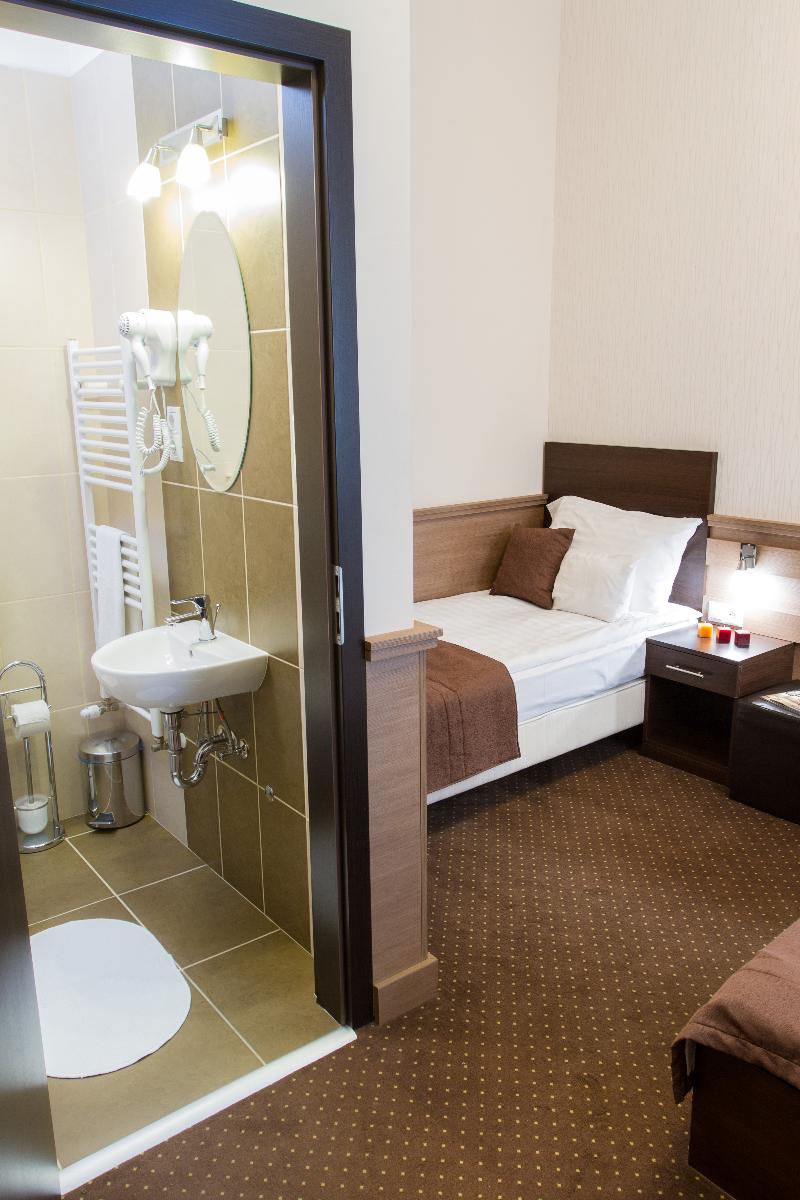 Central Hotel 21 - Oda