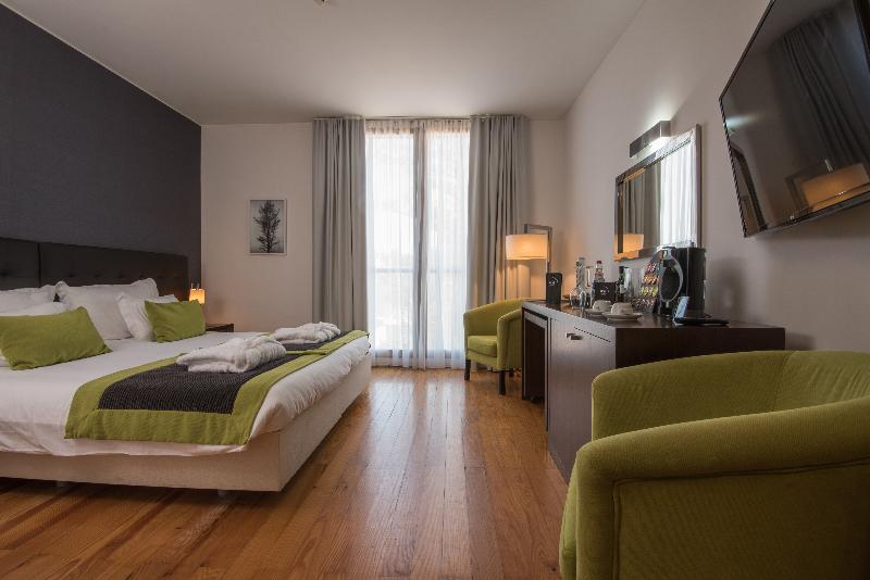 Arts In Hotel Conde Carvalhal - Oda