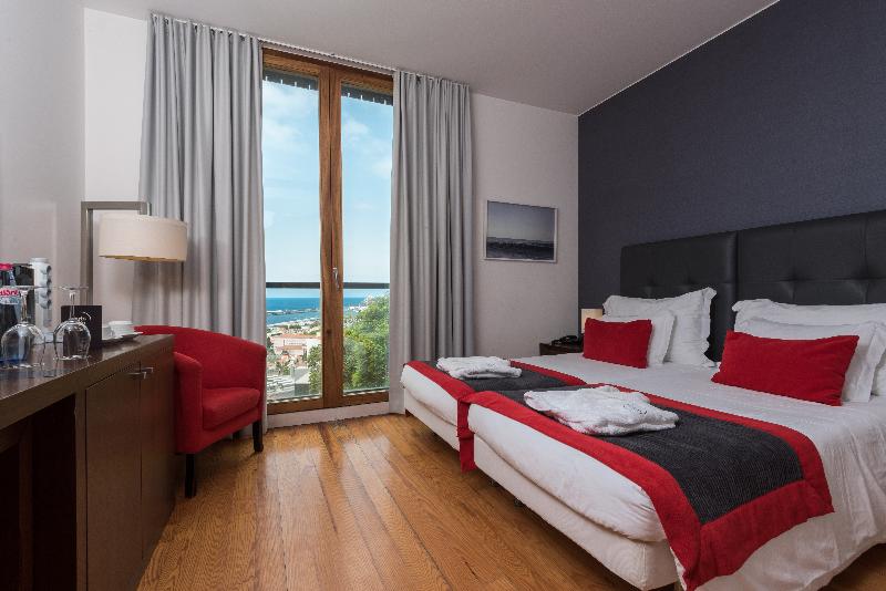 Arts In Hotel Conde Carvalhal - Oda