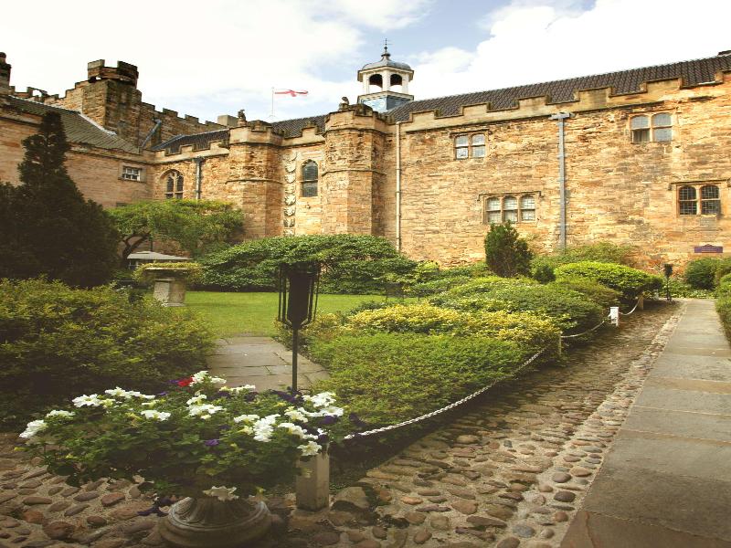 Lumley Castle - Genel